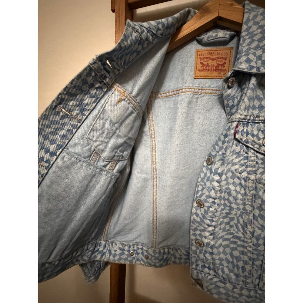 Levi's Original Denim Trucker Jacke Harper Geo Discharge Trucker Women's Size XS - Picture 6 of 6